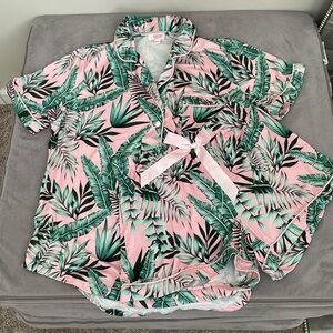 Tropical print pajama set in S/M